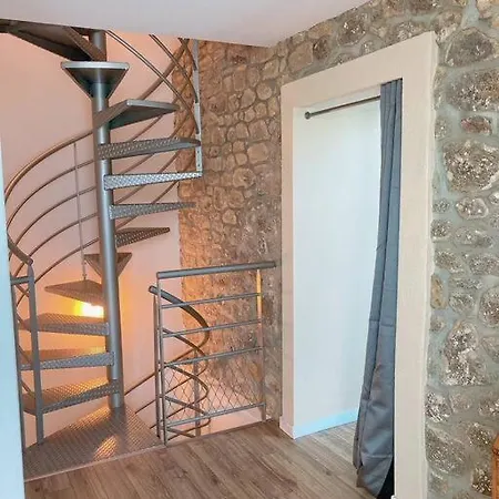 Holiday home Ker Maja : Charmante Maison 1930 * Jardin * 2 Velos * Wifi